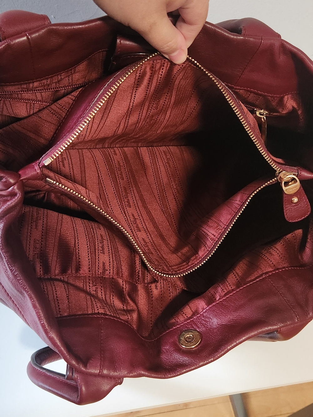 Salvatore Ferragamo Tote Bag - Picture 11 of 11